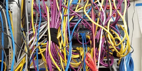 Professional Cable Management: Clean Up Your。